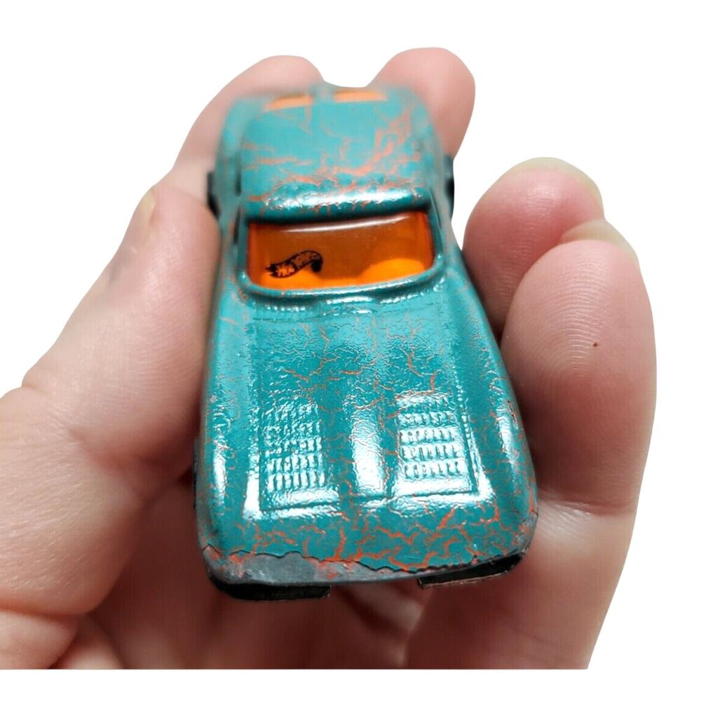 Vintage Hot Wheels Mattel Stingray Corvette Crackle Paint Diecast Toy Car 1979